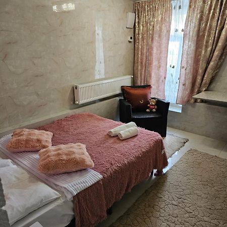 Rose Studio Chişinău Eksteriør billede