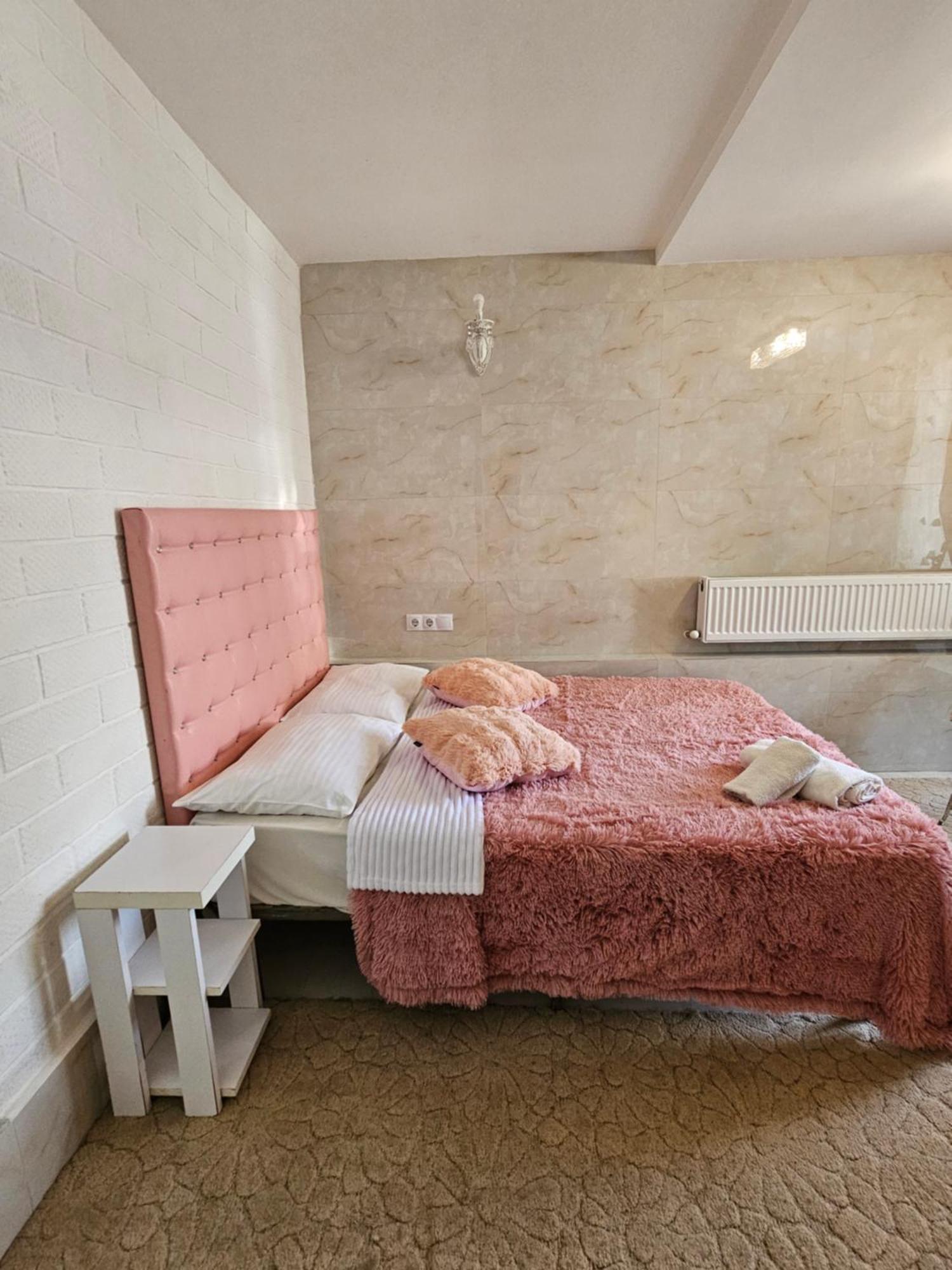 Rose Studio Chişinău Eksteriør billede